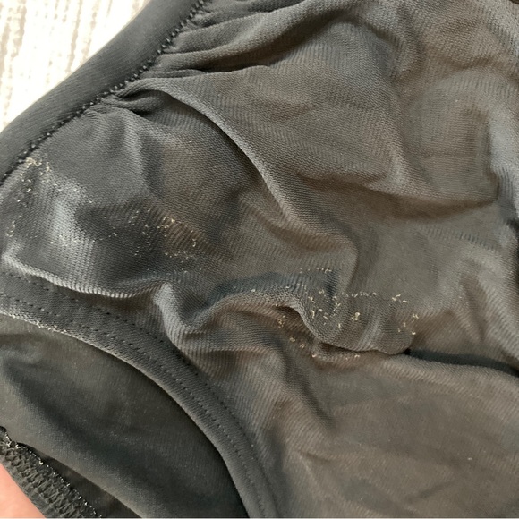 Miraclesuit Camilla Black Bandeau Ruffle Swimsuit Strapless Women's Size 8 - Picture 13 of 15